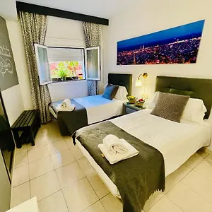 https://hostal-lleida.topbarcelonahotels.com